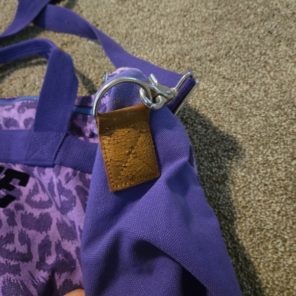PINK Victoria's Secret Purple Leopard Travel Duffel Bag - Picture 6 of 7